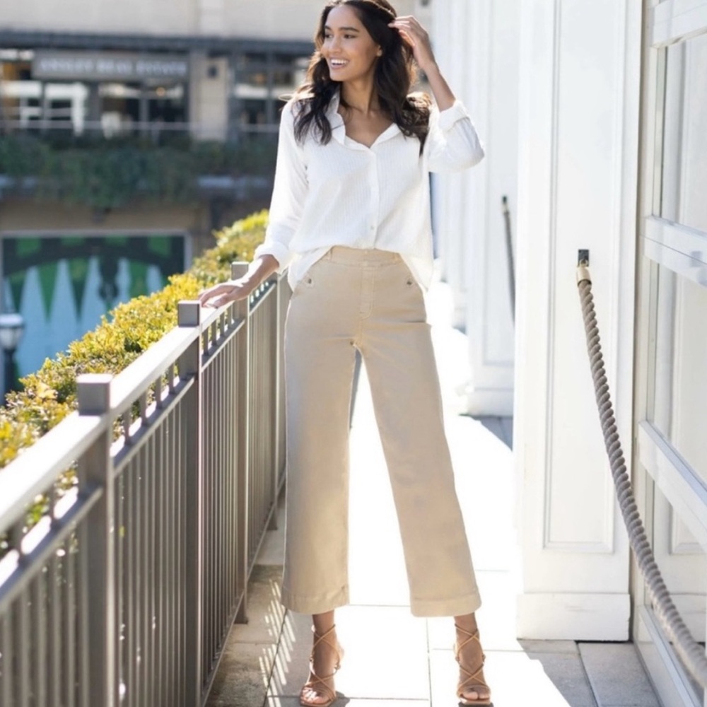 SPANX® Stretch Twill
Cropped Pant
Bone / Petite / L